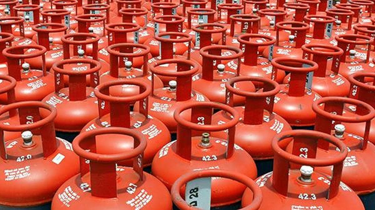 Indian Hotel and Restaurant Association Warns of LPG Crisis