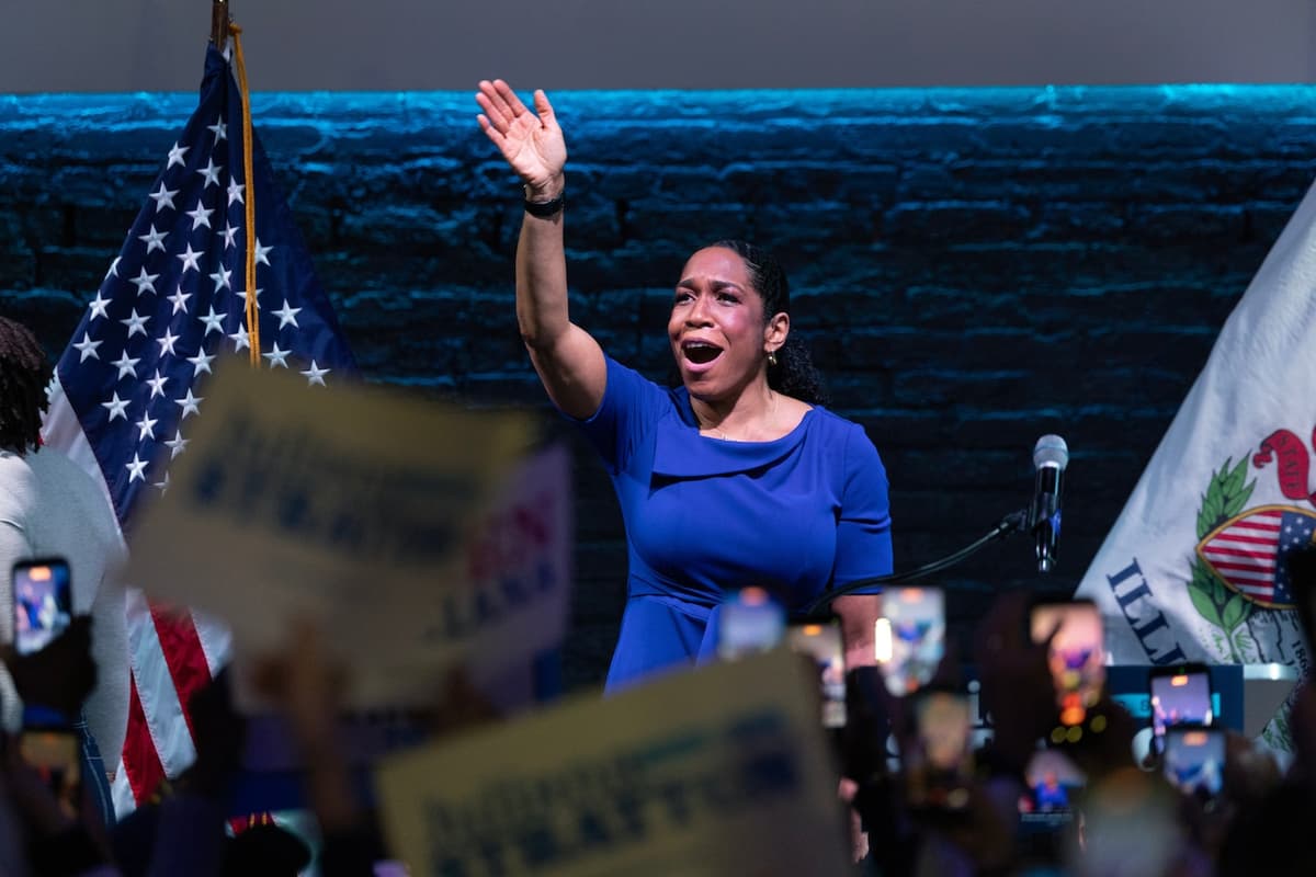 Stratton, Pritzker, and Crypto: The Illinois Primary Power Play