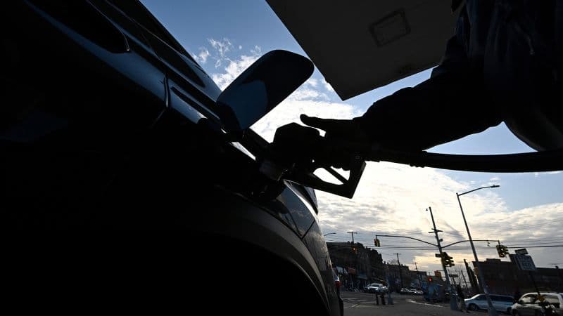 The Grim Calculation: How Trump, Bessent, and Wright Navigate an Oil War